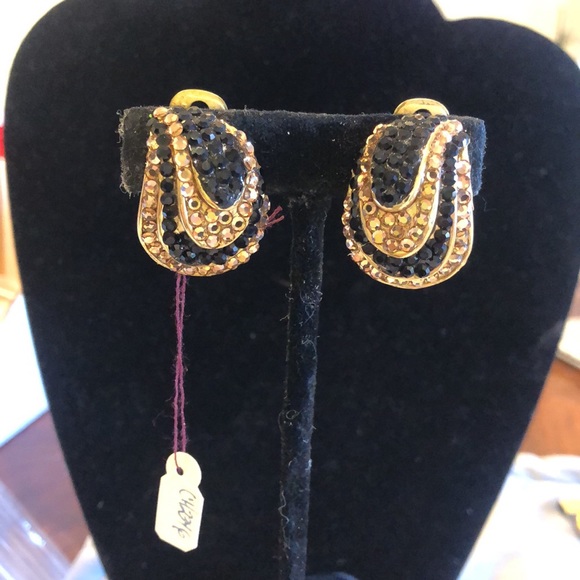 Jet Black & Light Colorado Crystal Pavé  She’ll Clip On Earrings - Picture 2 of 9